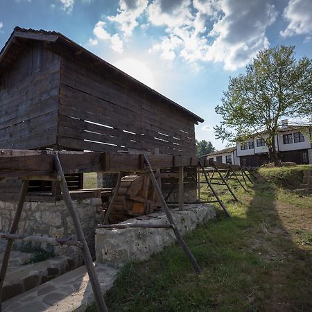 Ethnocomplex Krivini Hotel Exterior photo